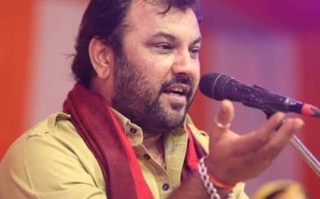 Kirtidan કિર્તીદાન ગઢવીની કારકિર્દી કોણે શરૂ કરાવી અને કઈ રીતે થઈ, જાણો એક રસપ્રદ કિસ્સો...