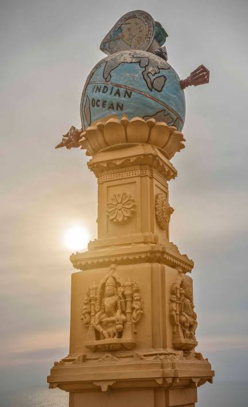 Dharma સોમનાથ મંદિર પાસે રહેલા આ સ્તંભનો ઇતિહાસ અને વિશેષતા, જાણો....